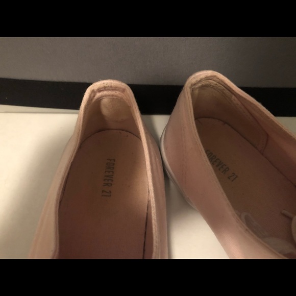 Forever 21 pink low top sneakers - Picture 3 of 4